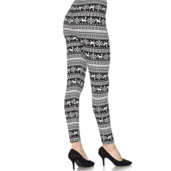 NWT 2 FOR $30! Reindeer Snowflake Legging - Picture 2 of 6